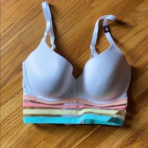 NWOT Victoria’s Secret bra